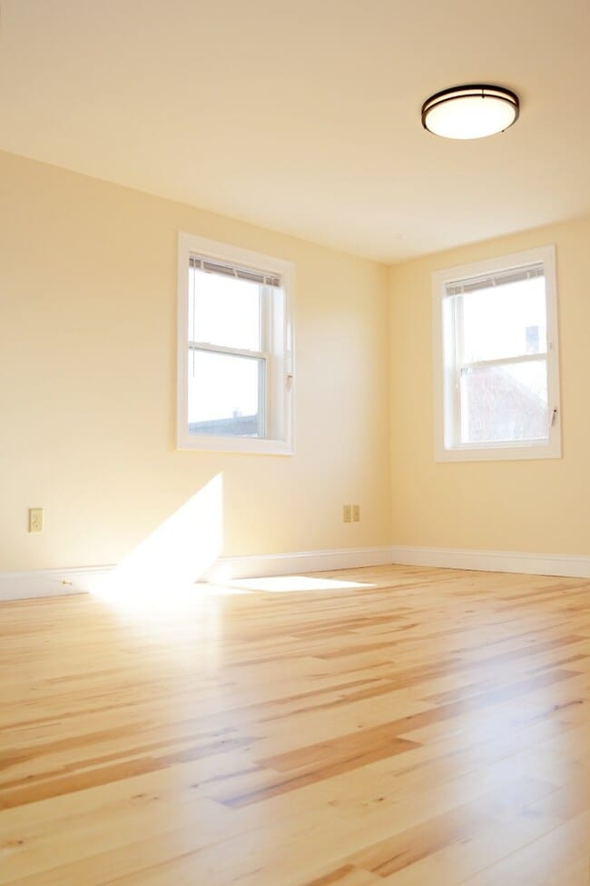 Building Photo - 158 North St