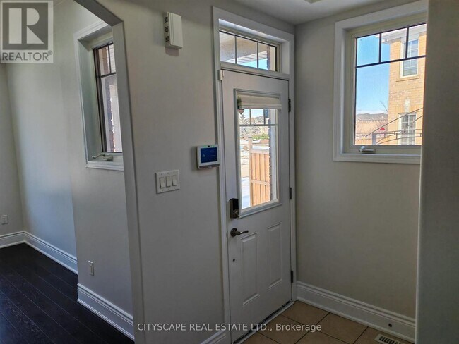 Building Photo - 228 Slingsby Landing