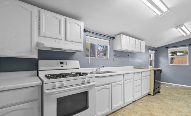 Foto del edificio - 1810 8th St