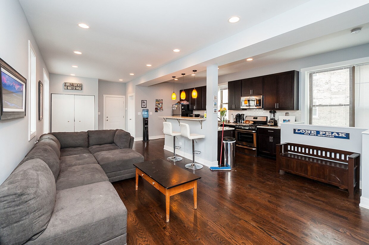 Foto principal - 2223 W Rice St