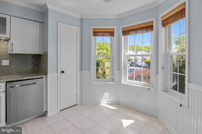 Building Photo - 31 Fair Oaks Ct