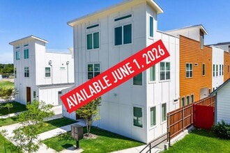 Building Photo - 2509 Benbrook Blvd