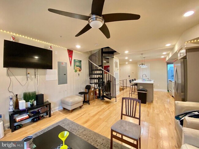 Foto del edificio - 1950 N Gratz St