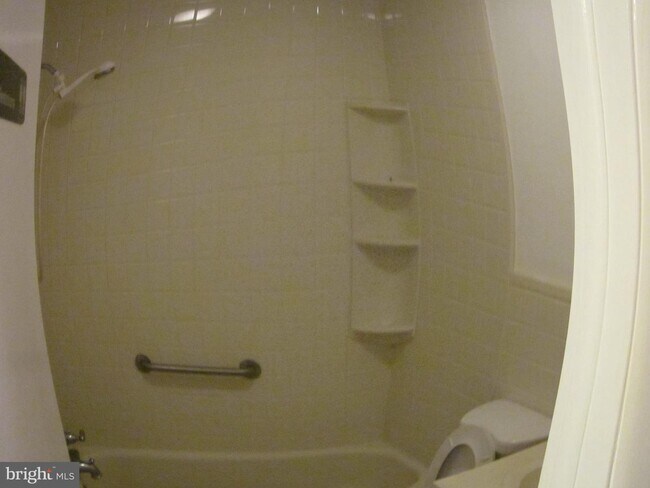 Foto del edificio - 8702 Hamlin St