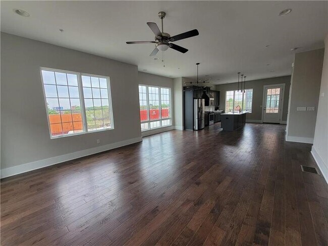 Foto del edificio - 280 Castleberry Station Dr SW
