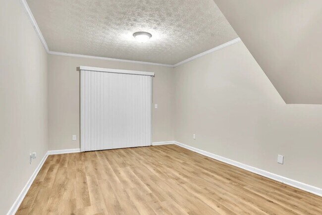 Foto del edificio - 3728 Adamsville Dr SW