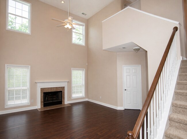 Foto del edificio - 442 Forest Lakes Dr