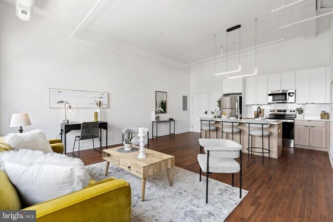 Foto del edificio - 240 Hermitage St