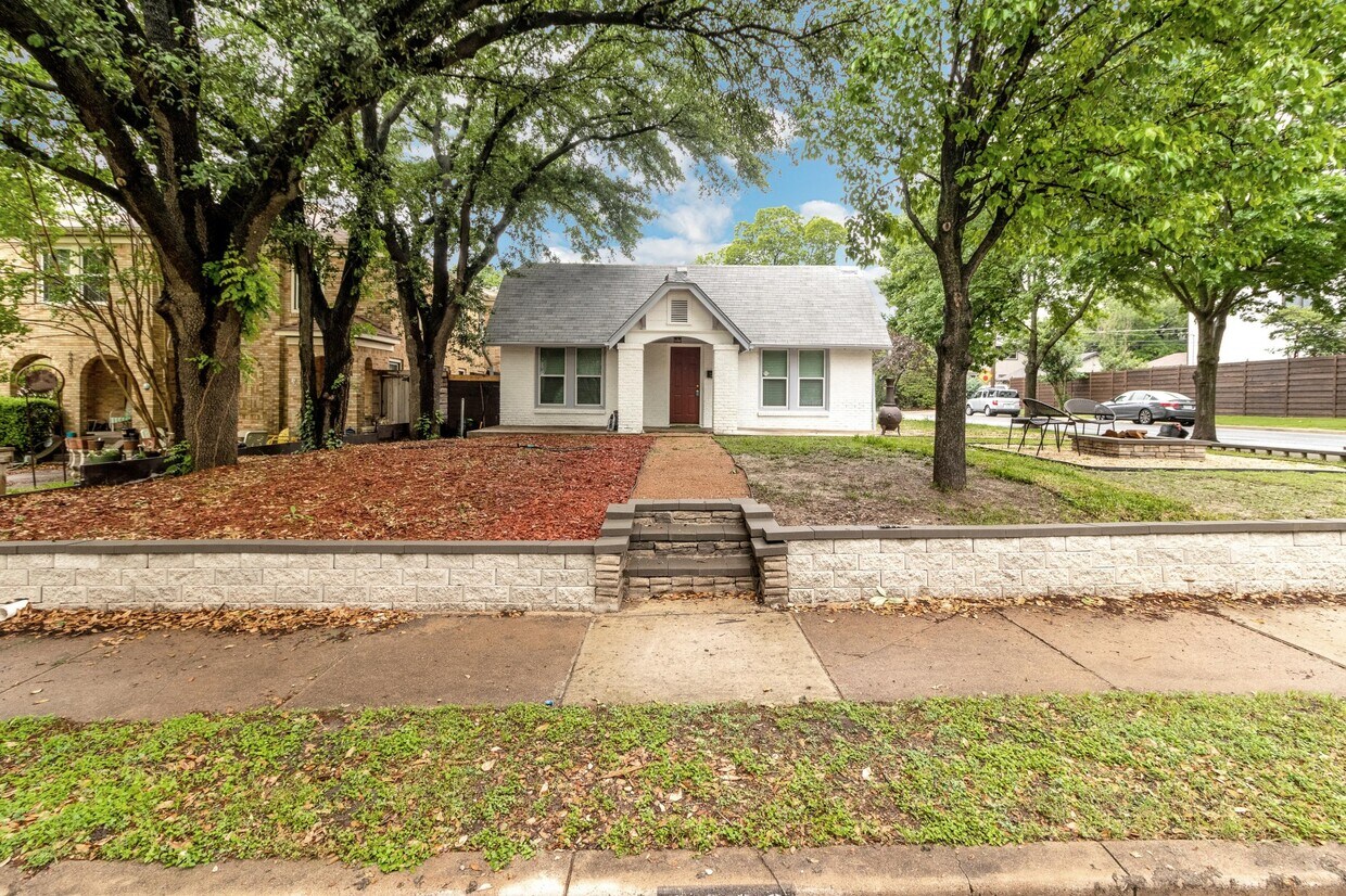 Foto principal - 6002 Vickery Blvd