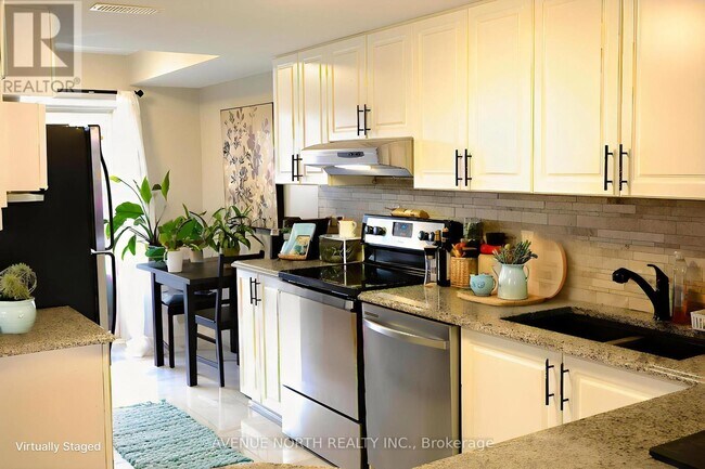 Photo du bâtiment - 166 Bluestone Private