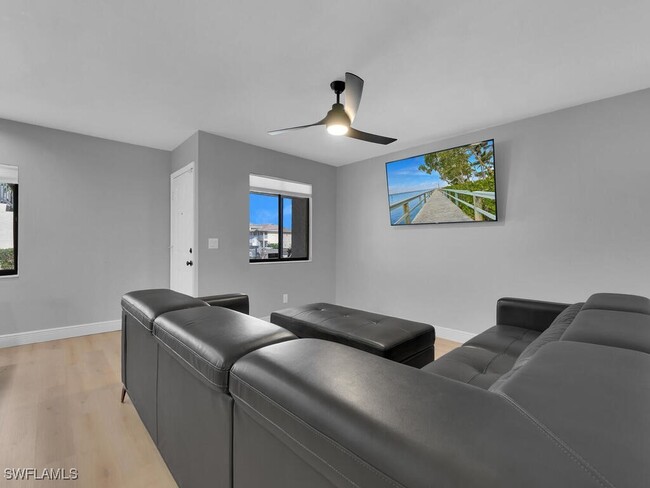 Building Photo - 610 SW 47th Terrace