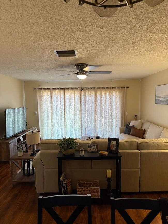 Building Photo - 8513 Dominican Ct
