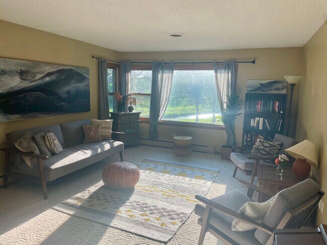 Foto del edificio - 864 9th Ave SE