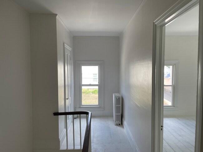 2nd floor hall - 1 Silver St