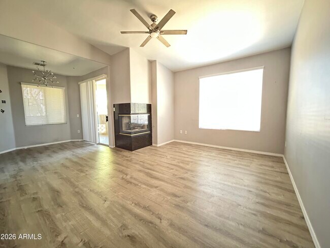 Building Photo - 2929 W Yorkshire Dr