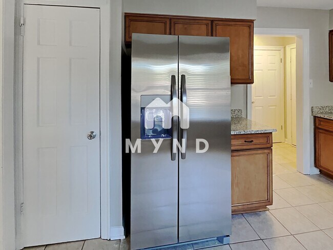 Foto del edificio - 484 Bedlington Dr