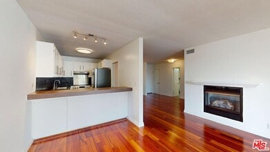 Building Photo - 1010 Kings Rd