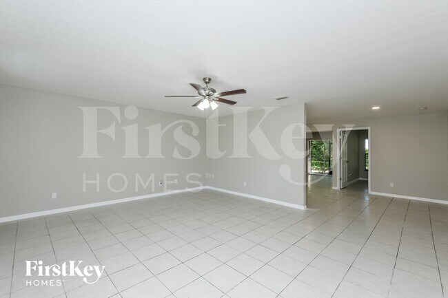 Foto del edificio - 906 Hart St