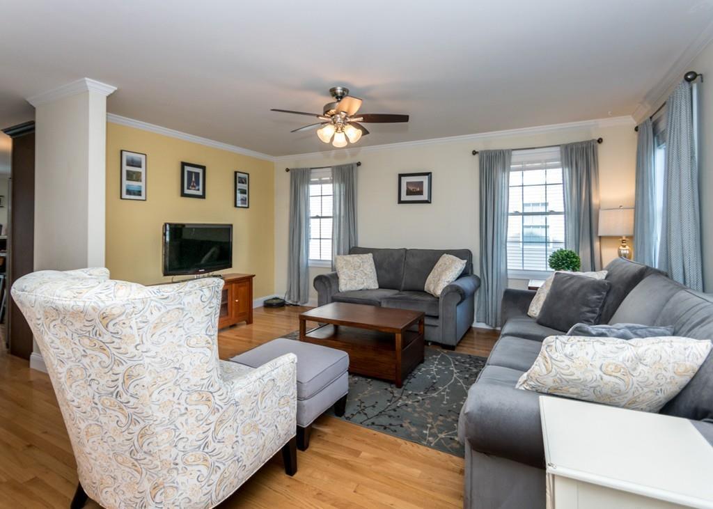 Living room - 4 School St