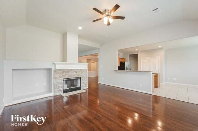 Building Photo - 3126 Stratford Pointe Dr