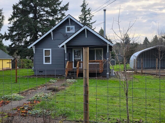 Building Photo - 23 S Main St