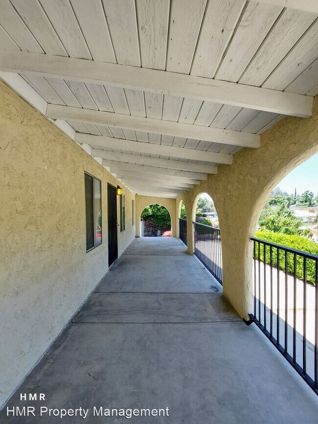 Building Photo - 2 br, 1 bath House - 564 Camino De Gloria