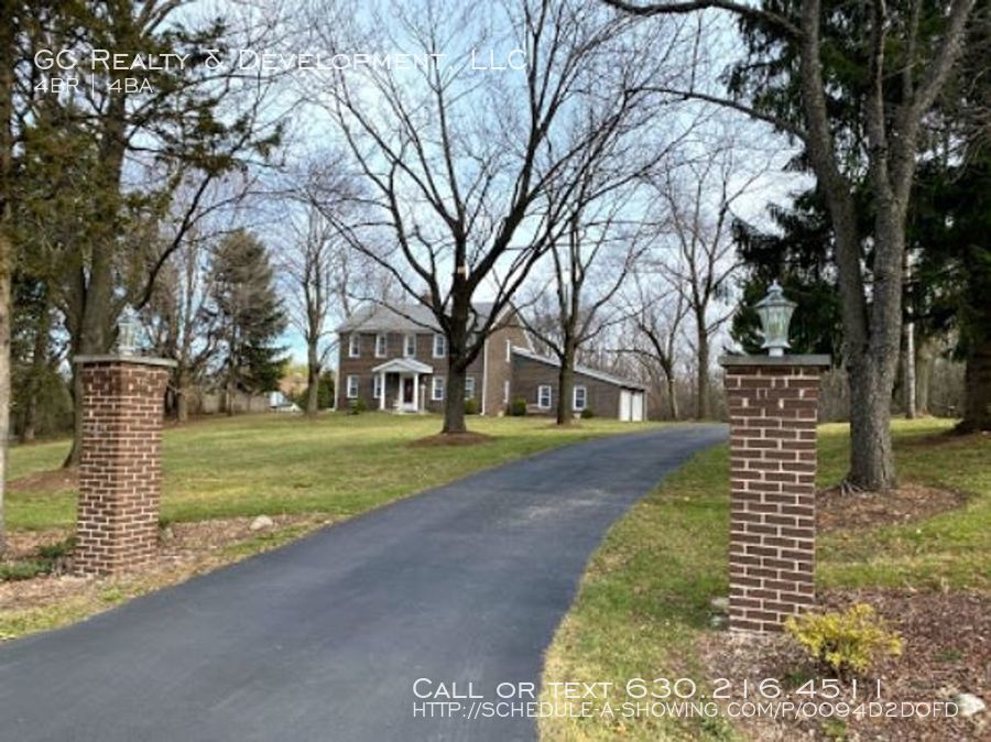 Primary Photo - 4 BDRMOFFICE NOOK - 4 BTHS / LOT 1 ACRE / 1ST