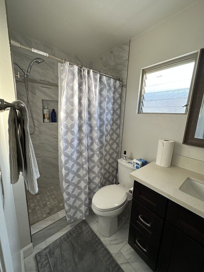 Building Photo - 11038 El Paraiso Ct