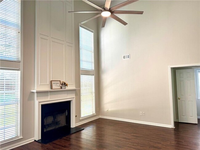 Building Photo - 306 Burdock Trce