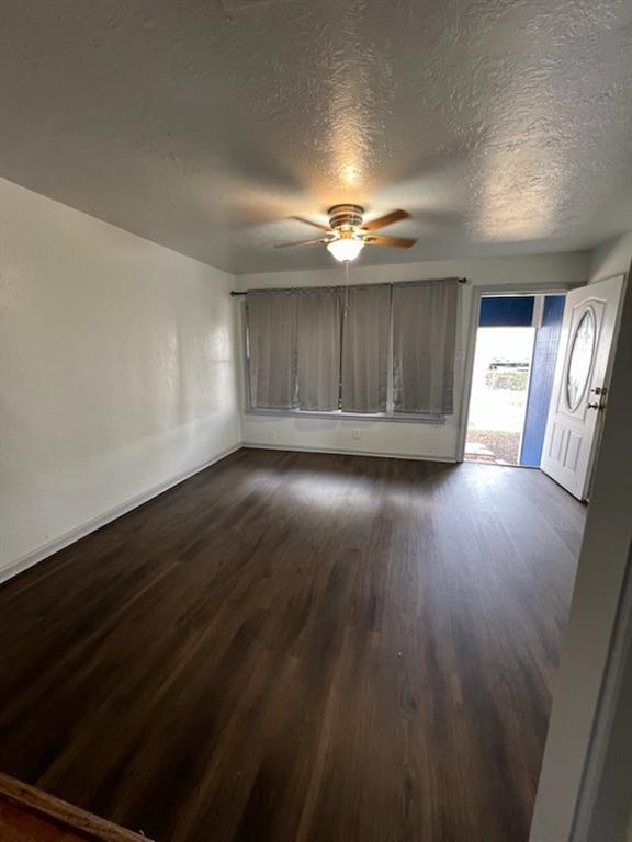 Foto del edificio - 813 E Kenedy Ave