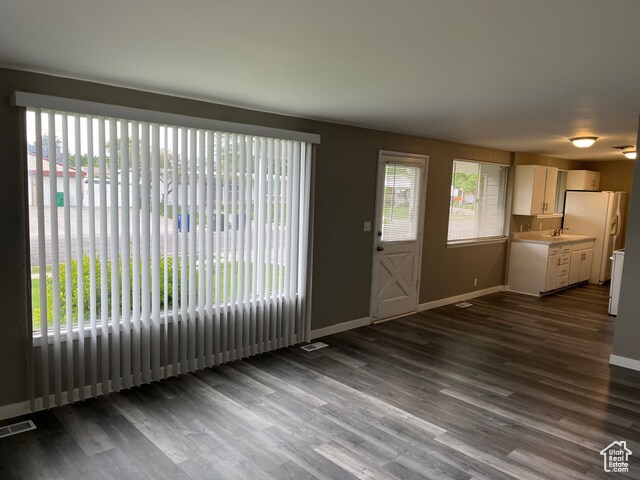 Foto del edificio - 1625 Paradise Ln