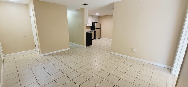 Foto del edificio - 5889 Cypress Cir