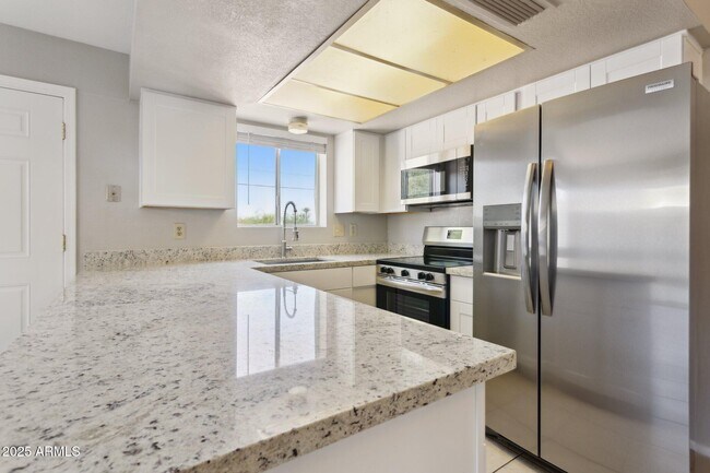 Foto del edificio - 1426 E Mountain View Rd