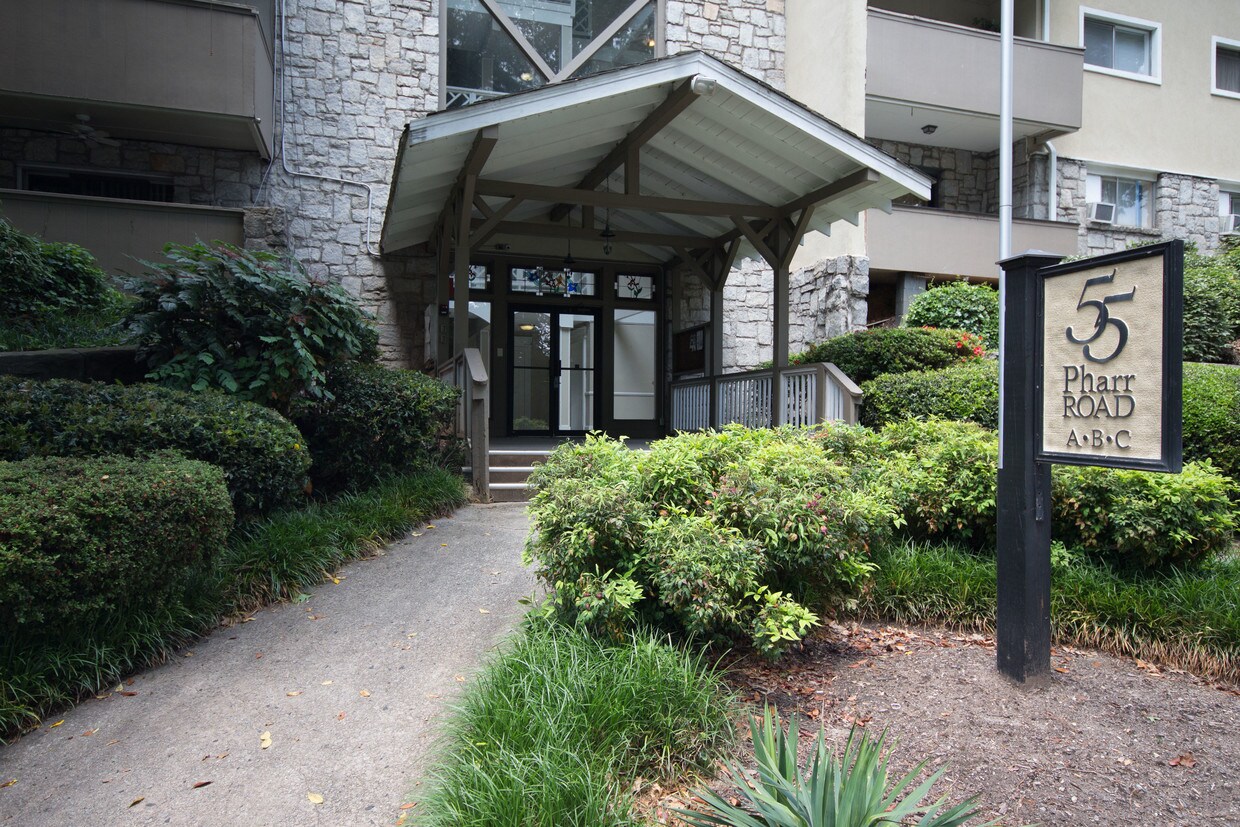 Primary Photo - 55 Pharr Rd NW