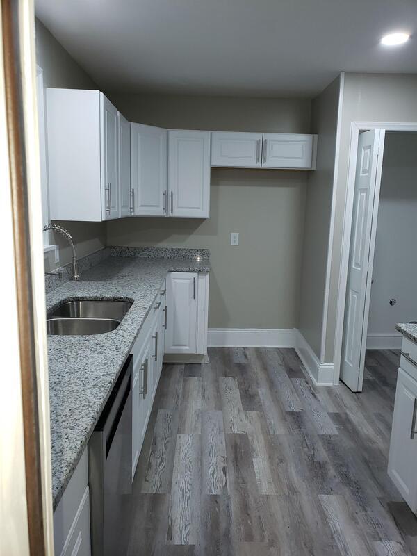 Building Photo - 305 Kenleigh Dr S