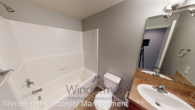 Building Photo - 3 br, 2 bath House - 214 Marjorie Place