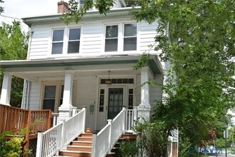 Building Photo - 301 W 30th St