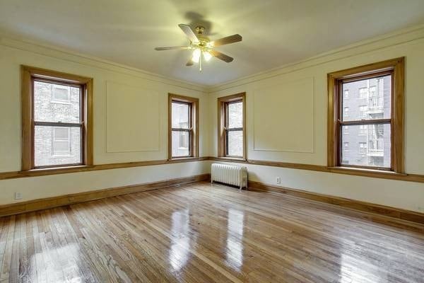 Building Photo - 1348 E Hyde Park Blvd