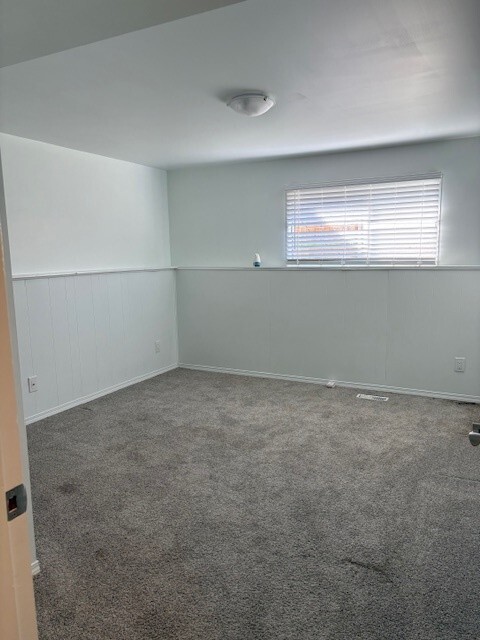 Building Photo - 4225-4117 117 Ave NW