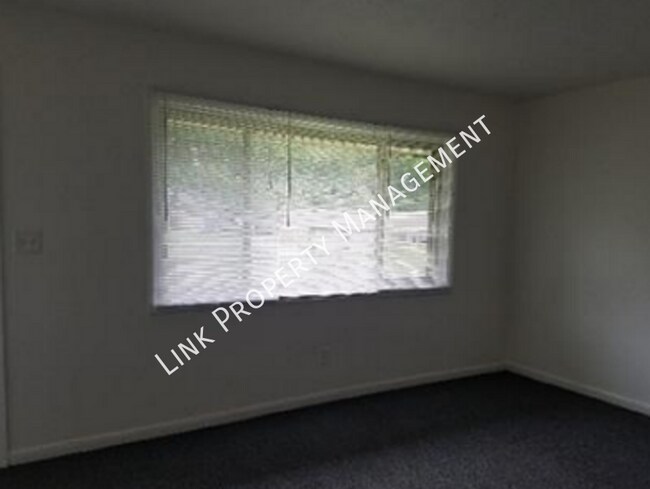 Foto del edificio - 4702 Murray Lake Ln