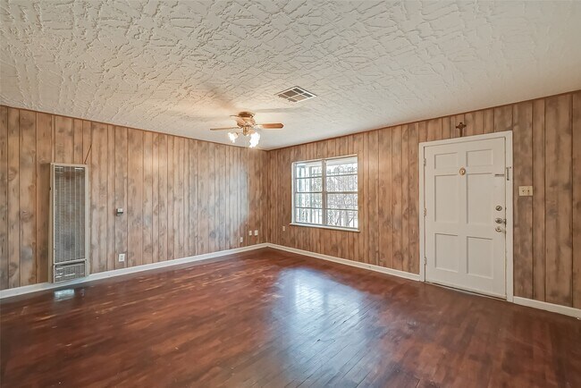 Foto del edificio - 4905 Brinkley St