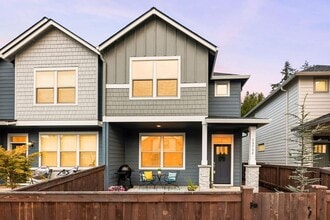 Building Photo - 13735 NW 7th Pl