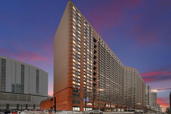 Building Photo - 211 E Ohio St