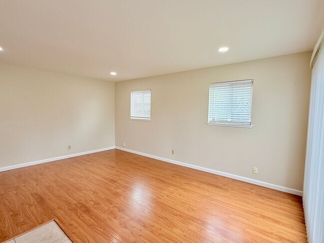 Foto del edificio - 41652 Carmen St