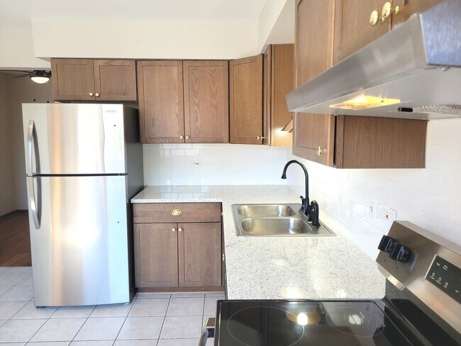 Foto del edificio - 1257 Harding Ave
