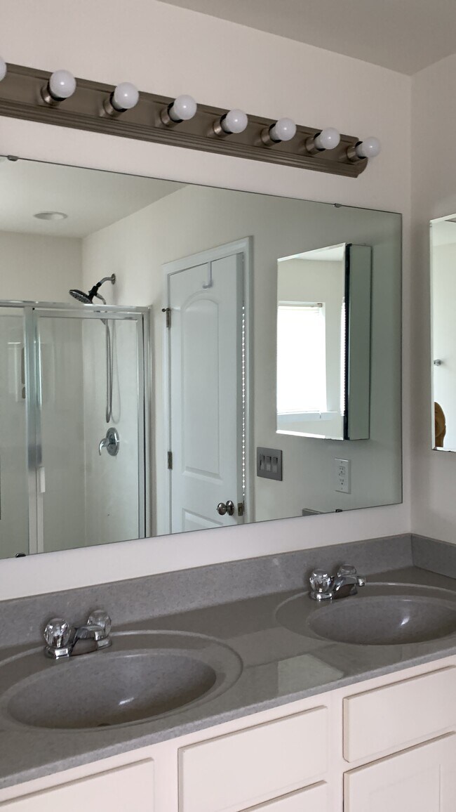 Foto del edificio - 11114 Pond Valley Ct