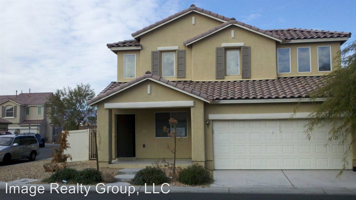 Foto principal - 8185 Amphora St
