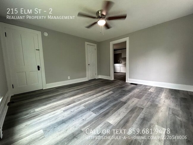 Building Photo - 215 Elm St