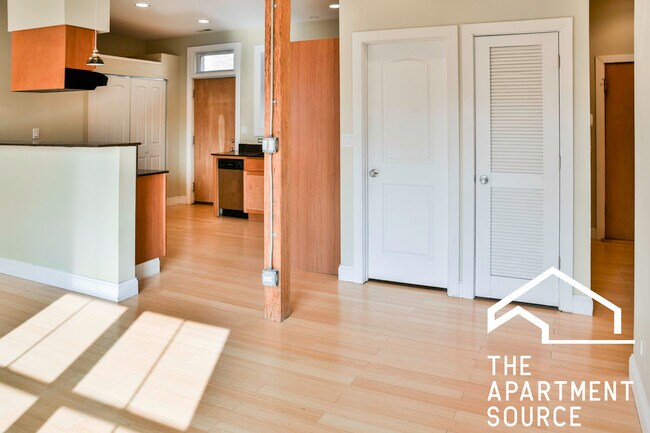 Foto del edificio - 3724 W Wrightwood Ave