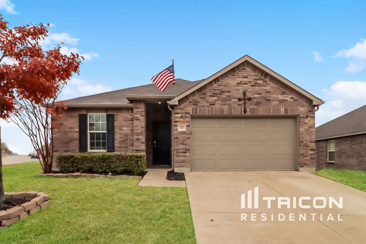 Foto principal - 391 Meadow Ridge Drive Burleson TX